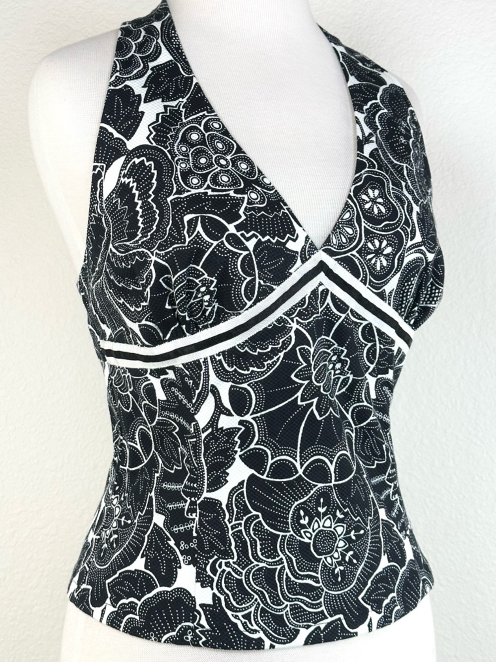 White House Black Market Halter Corset Y2K Top Black White Floral Bustier S WHBM